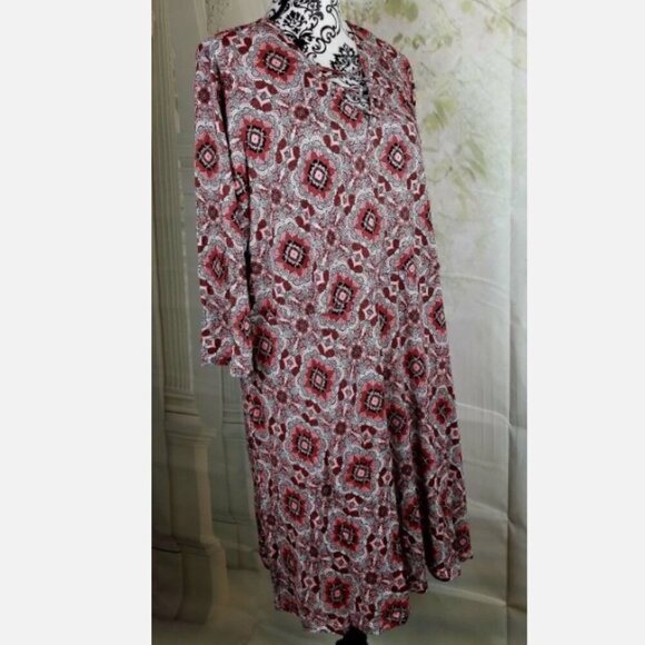 Rue 21 Mandala Medallion Print Dress - Lace UP, Stretch, 3/4 sleeves - Picture 6 of 9